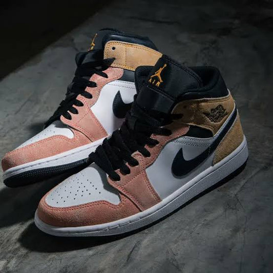 Air Jordan 1 Mid SE
"Flight Club"