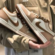 Air Jordan 1 Low SE
"Hemp Light British Tan"