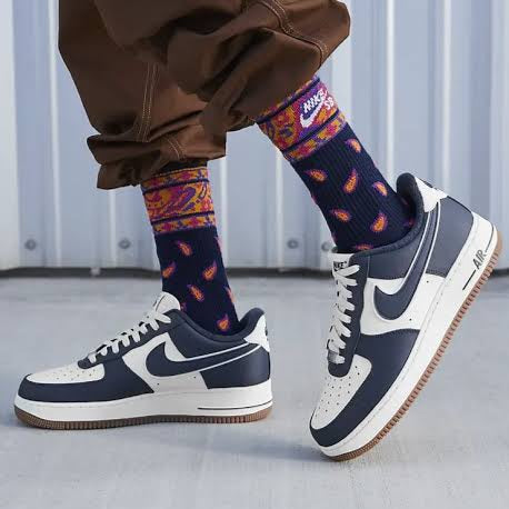 Air Force 1 Low
"College Pack Midnight Navy"