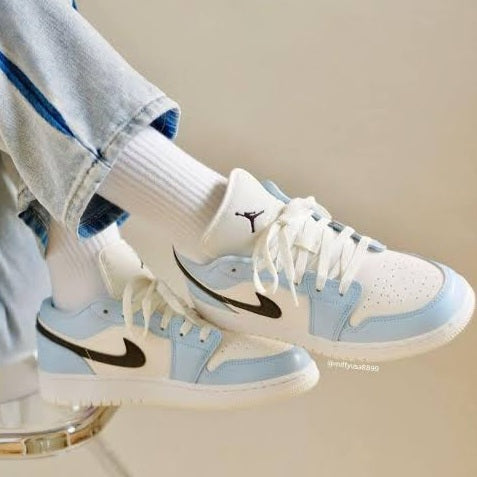 Air Jordan 1 Low
"Ice Blue Black"