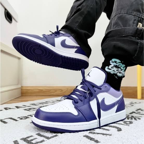 Air Jordan 1 Low
"Sky J Purple"