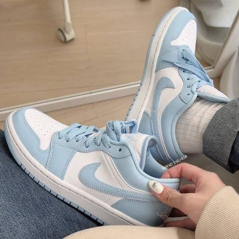 Air Jordan 1 Low
"White Ice Blue" (Women's)