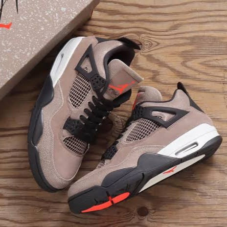 Air Jordan 4 "Taupe Haze"