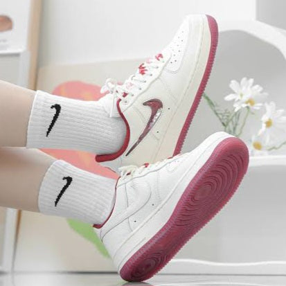 Air Force 1 Low '07 SE PRM
"Valentine's Day 2024" (Women's)