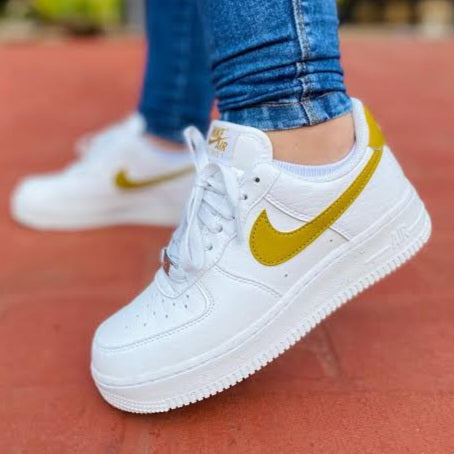 Air Force 1 Low '07 SE
"Next Nature Summit White Bronzine" (Women's)