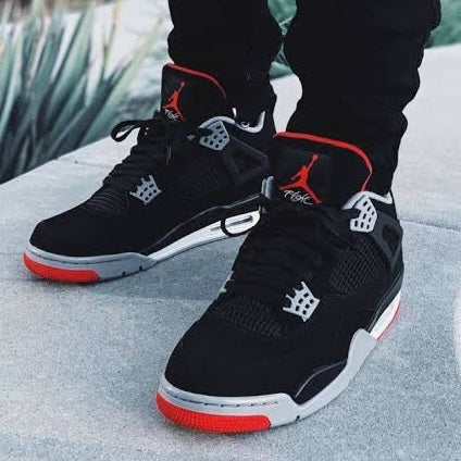 Air Jordan 4 Retro
"Bred" (2019)