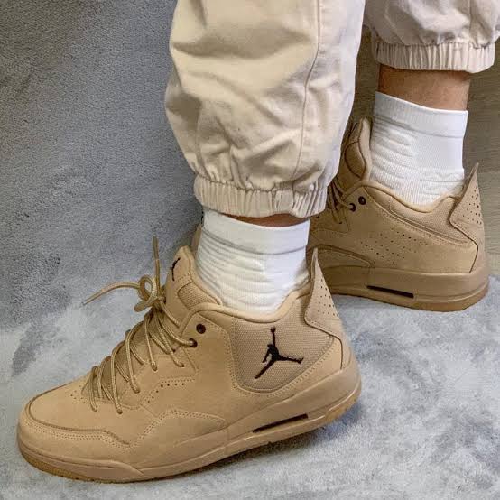 Air Jordan Courtside 23 "Desert Gum"