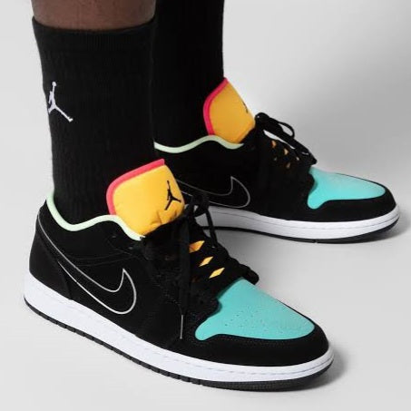 Air Jordan 1 Low
"Black Aurora Green Laser Orange"