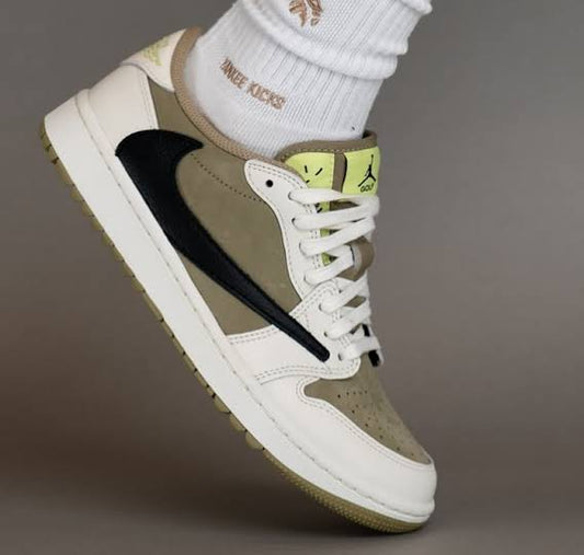 Air Jordan 1 Retro Low Golf x
Travis Scott "Neutral Olive"