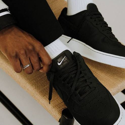 Air Force 1 Low LX
"Off Noir Black"