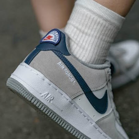 Air Force 1 Low '07 LV8
"Athletic Club Marina Blue"