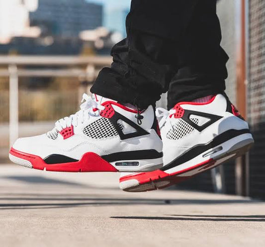 Air Jordan 4 Retro "Red Cement"