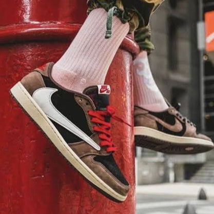 Air Jordan 1 Retro Low OG SP x 
Travis Scott "Mocha"