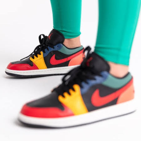 Air Jordan 1 Low SE
"Black Multi-Color" (Women's)