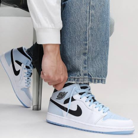 Air Jordan 1 Mid SE
"Ice Blue"