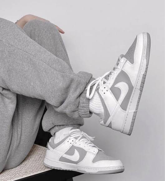 Nike Dunk Low Retro
"White Grey"