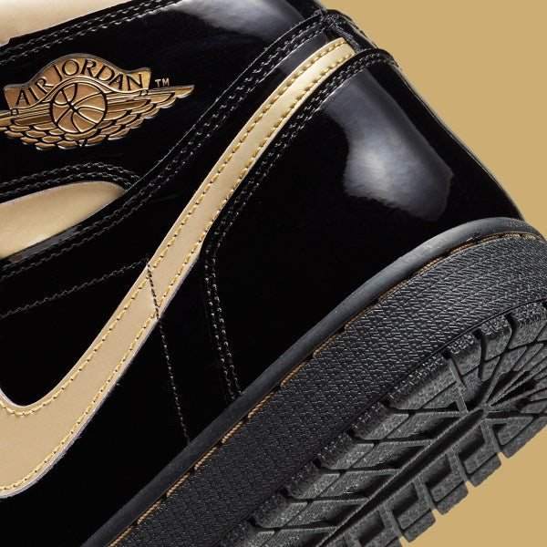 Air Jordan 1 Retro High
"Black Metallic Gold"