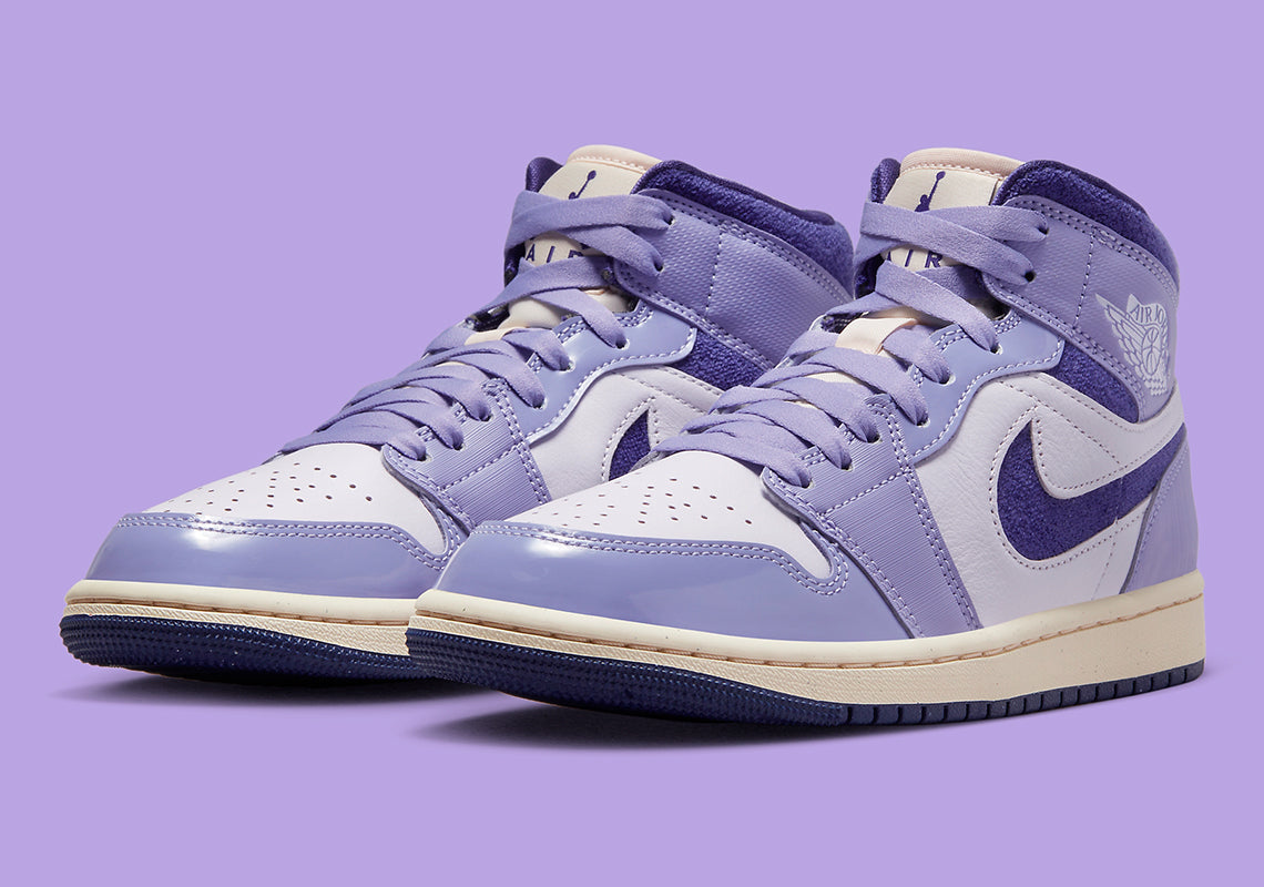 Air Jordan 1 Mid SE
"Chenille Sky J Light Purple"