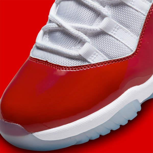 Air Jordan 11 Retro
"Cherry" (2022)