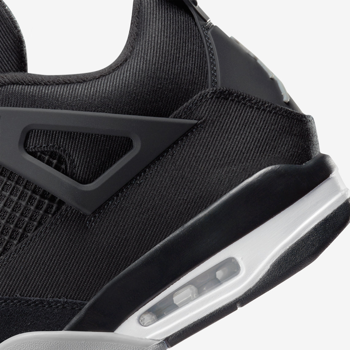 Air Jordan 4 Retro SE
"Black Canvas"