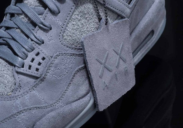 Air Jordan 4 x KAWS "Cool Grey"