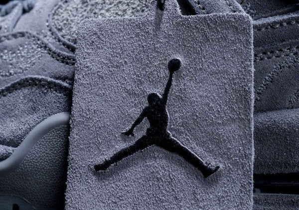 Air Jordan 4 x KAWS "Cool Grey"