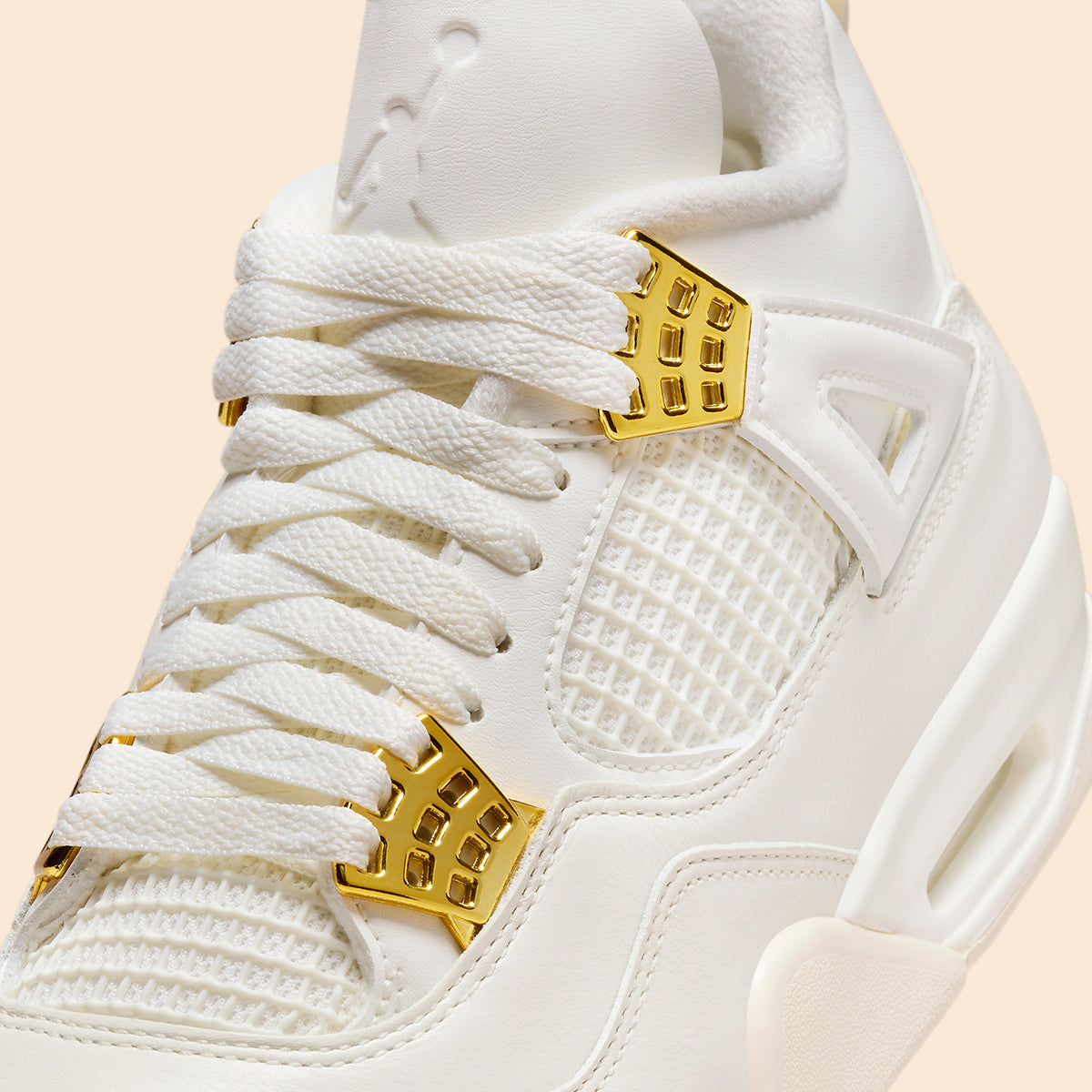 Air Jordan 4 "Metallic Gold"