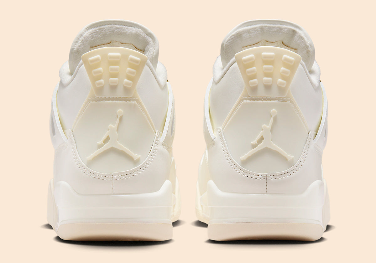 Air Jordan 4 "Metallic Gold"