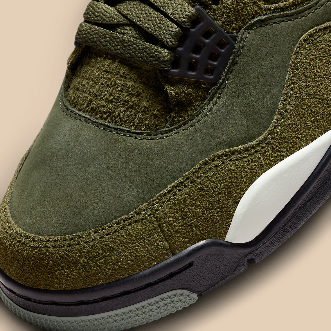 Air Jordan 4 Retro SE "Craft Medium Olive"