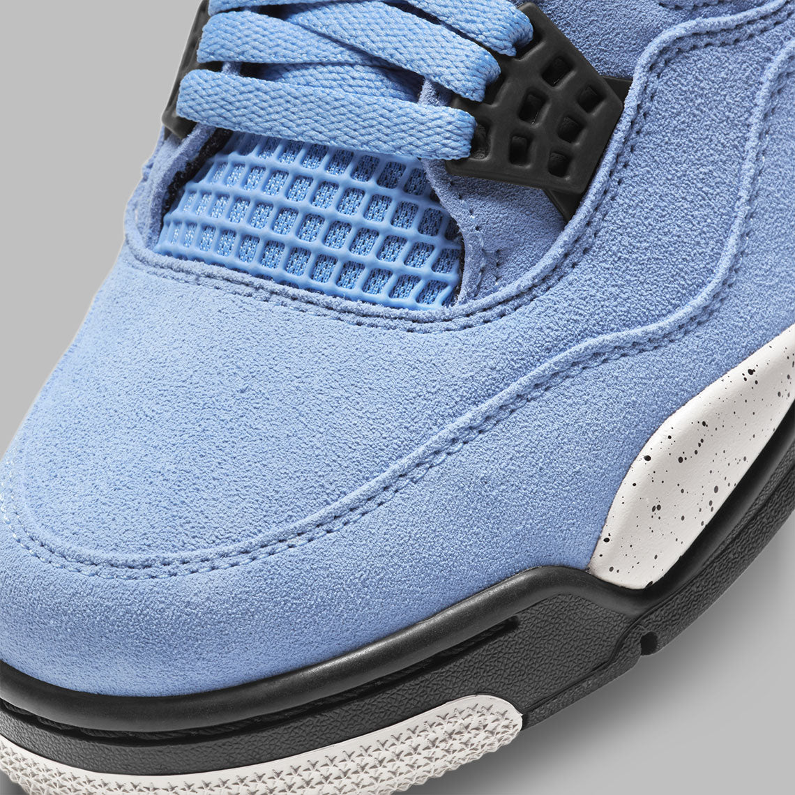 Air Jordan 4 Retro SE "University Blue"