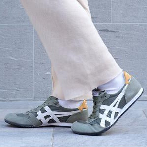 Onitsuka Tiger Serrano
"Burnt Olive White"