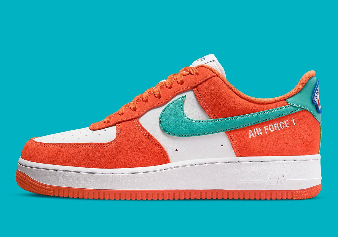 Air Force 1 Low '07 LV8
"Athletic Club White Orange"