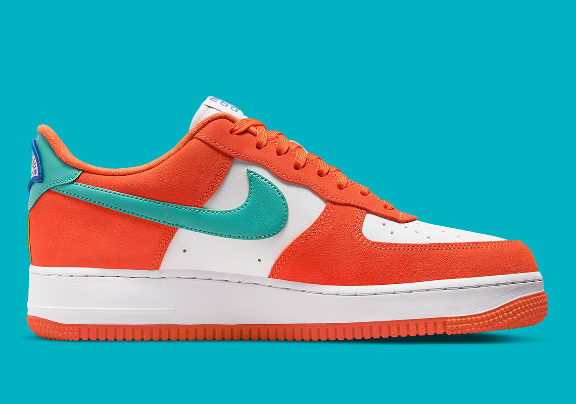 Air Force 1 Low '07 LV8
"Athletic Club White Orange"