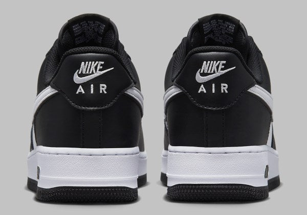 Air Force 1 Low '07
"White Swoosh Panda"