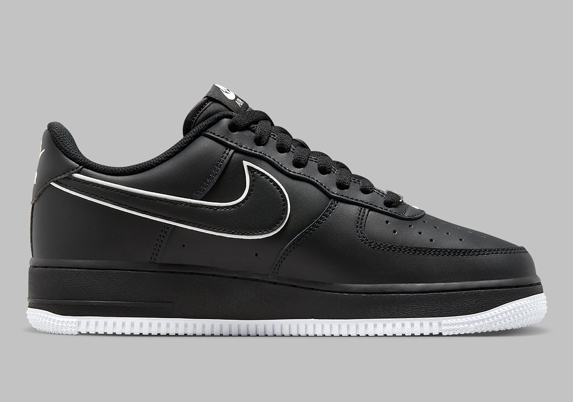 Air Force 1 Low '07
"Black White Sole"