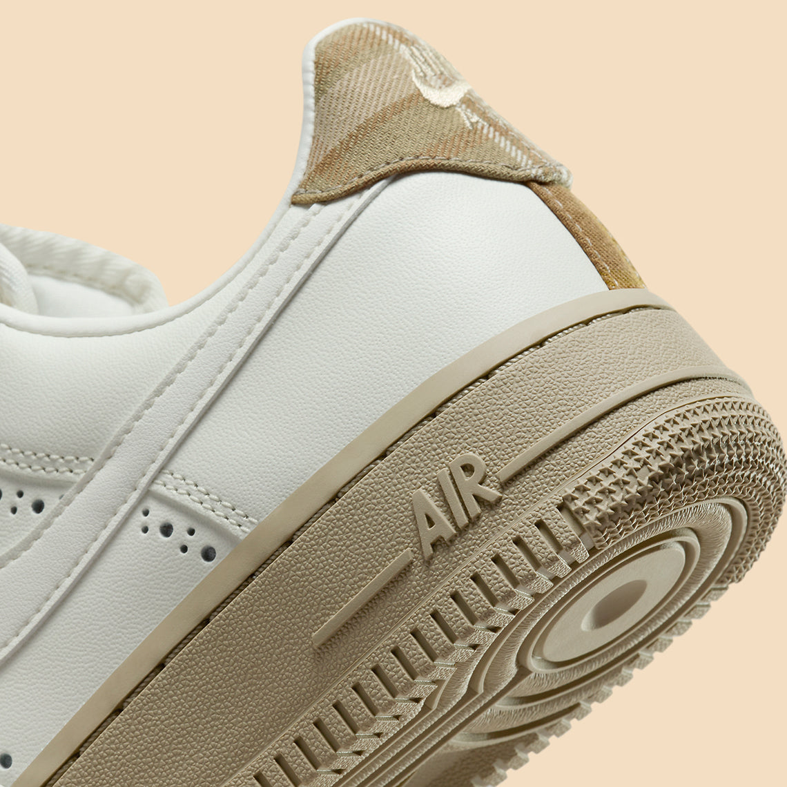 Air Force 1 Low '07 LX
"Brogue Sail" (Women's)