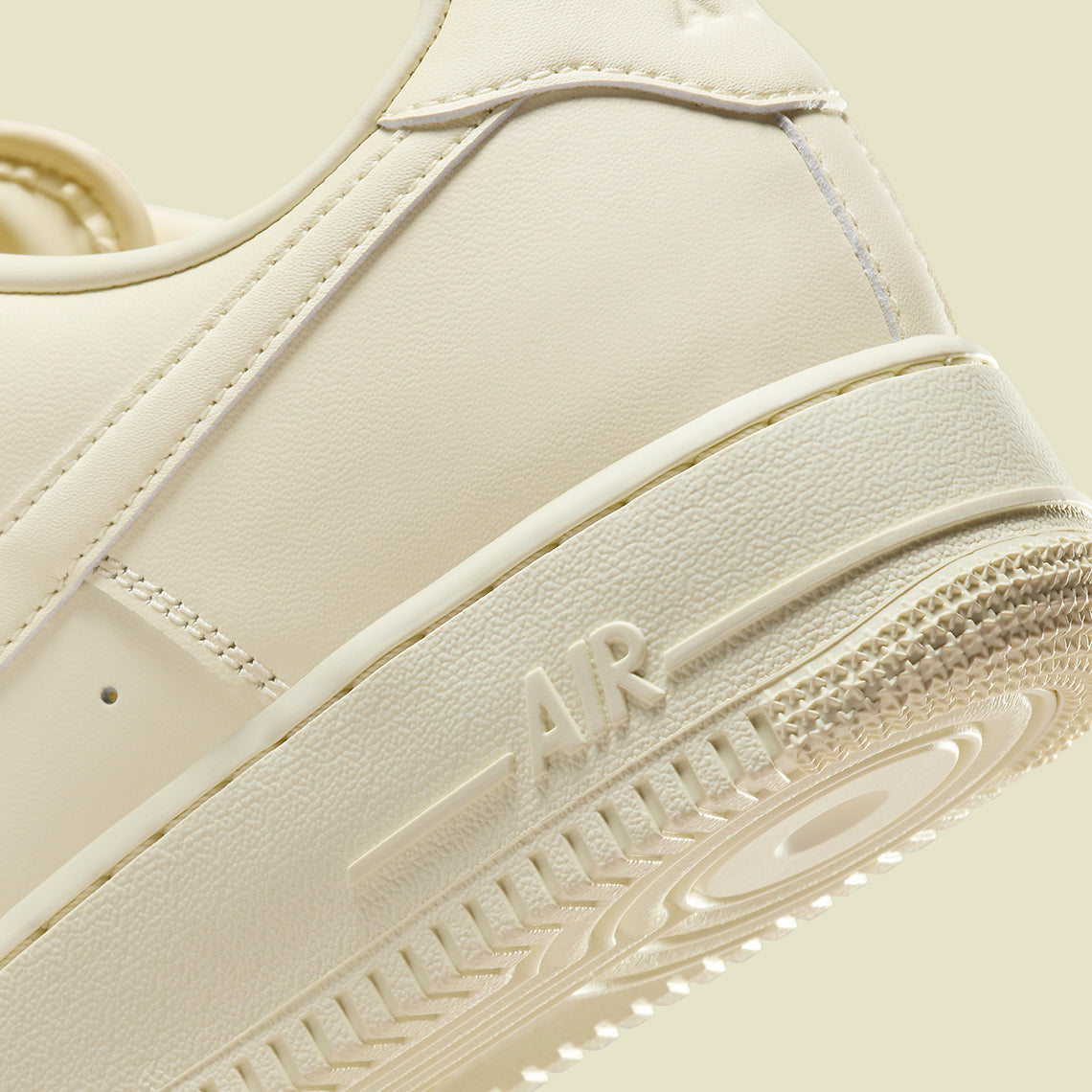 Air Force 1 Low '07
"Fresh Coconut Milk"