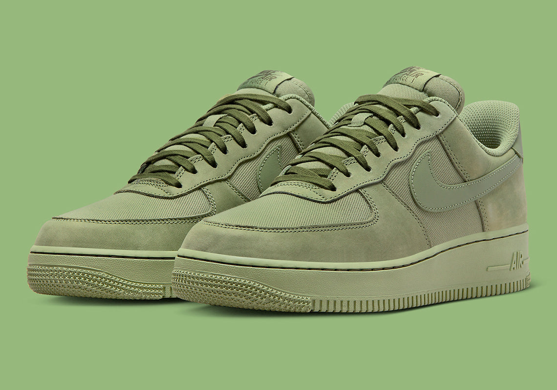 Air Force 1 Low '07 LX
"Oil Green"