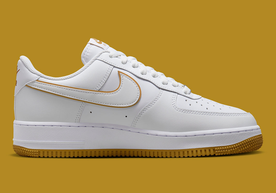 Air Force 1 Low '07
"White Bronzine"