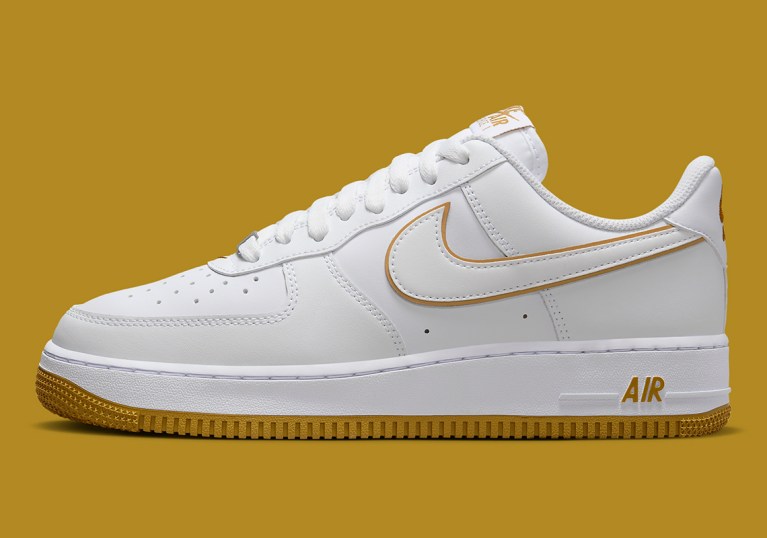 Air Force 1 Low '07
"White Bronzine"