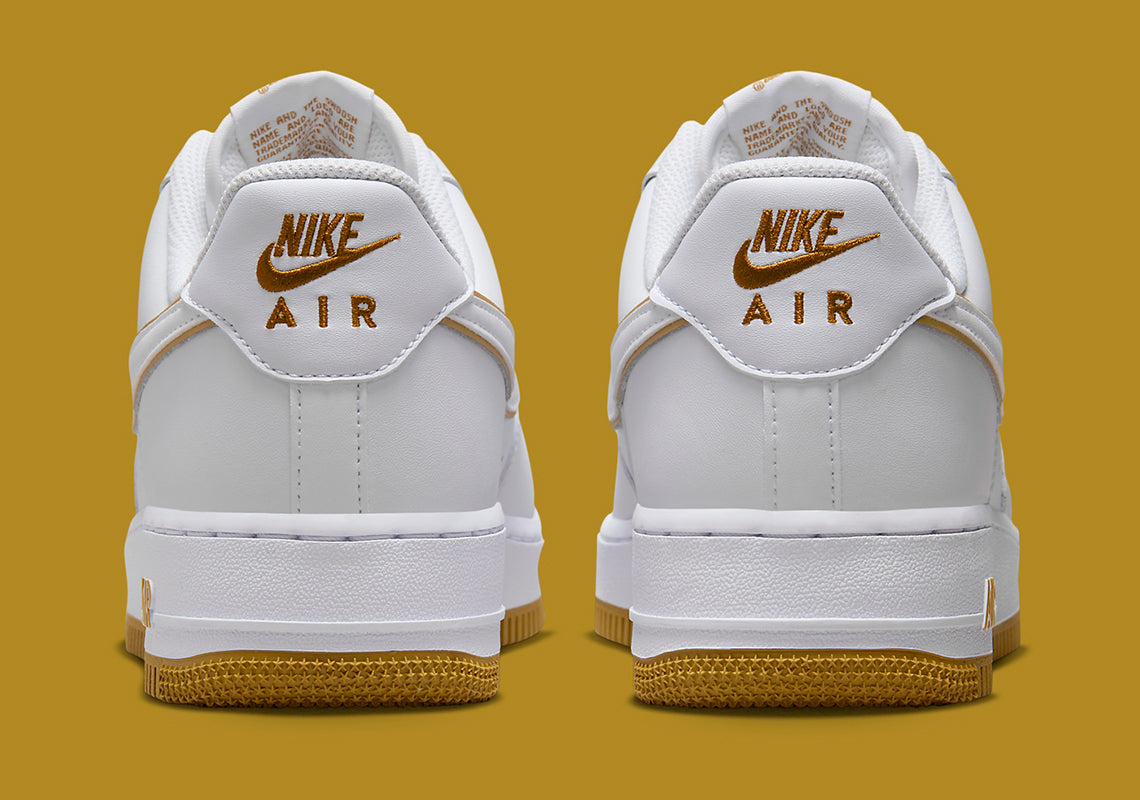 Air Force 1 Low '07
"White Bronzine"