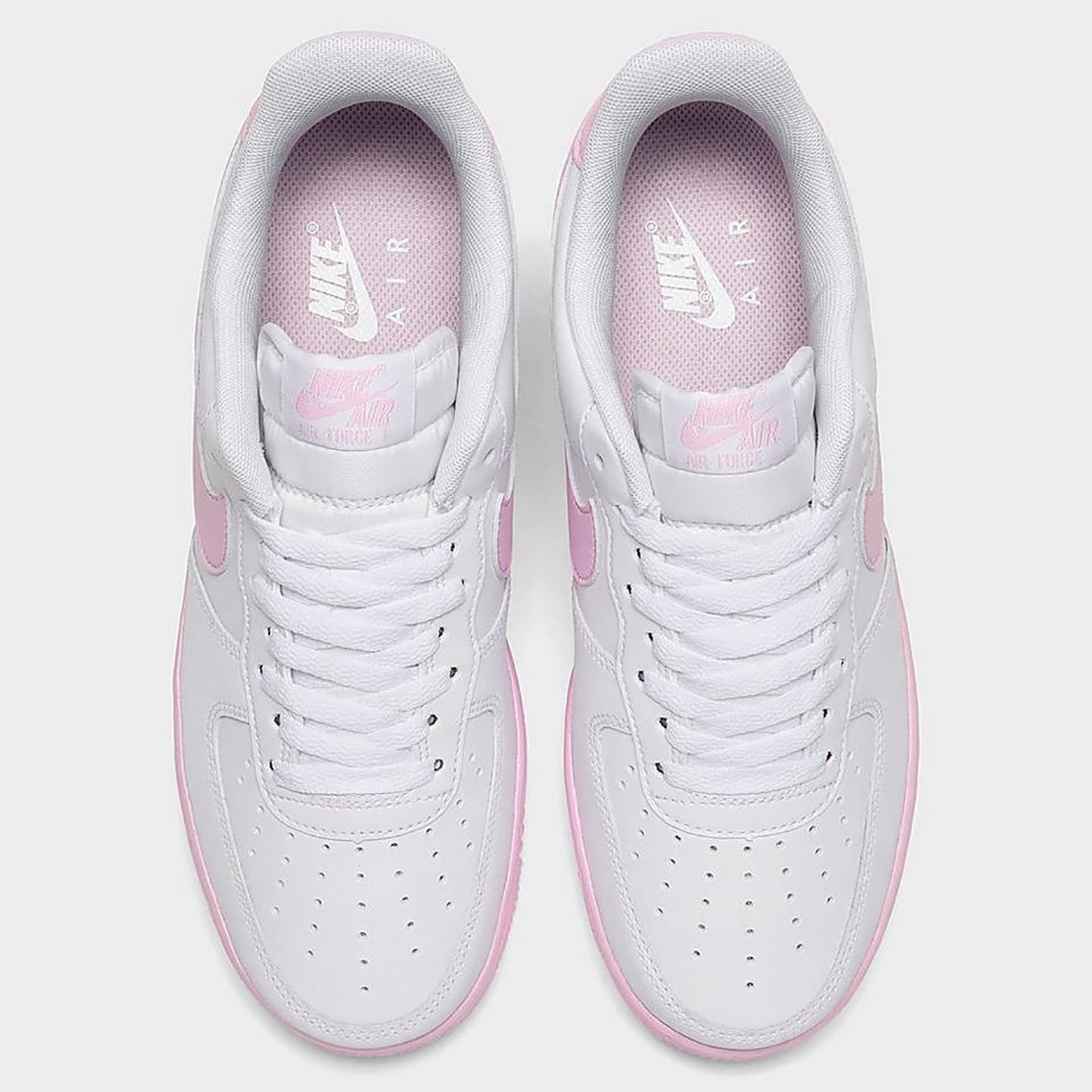 Air Force 1 Low
"White Pink Foam"