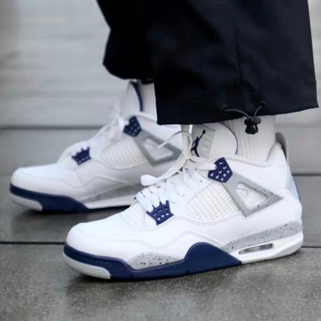Air Jordan 4 Retro
"Midnight Navy"