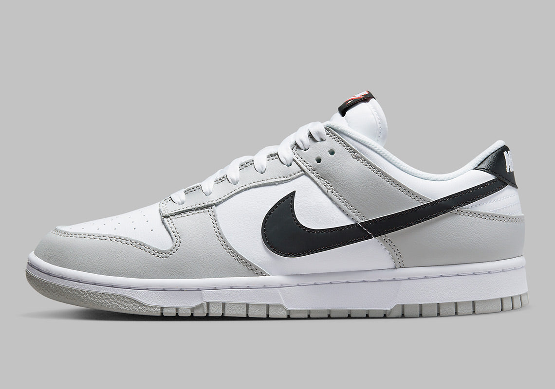 Nike Dunk Low SE
Lottery Pack "Grey Fog"