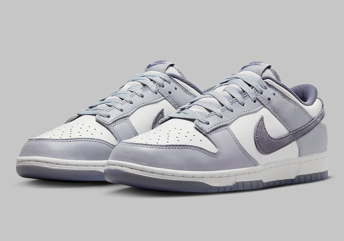 Nike Dunk Low SE
"Light Carbon"