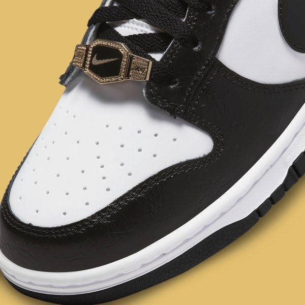 Nike Dunk Low SE
"World Champs Black White"