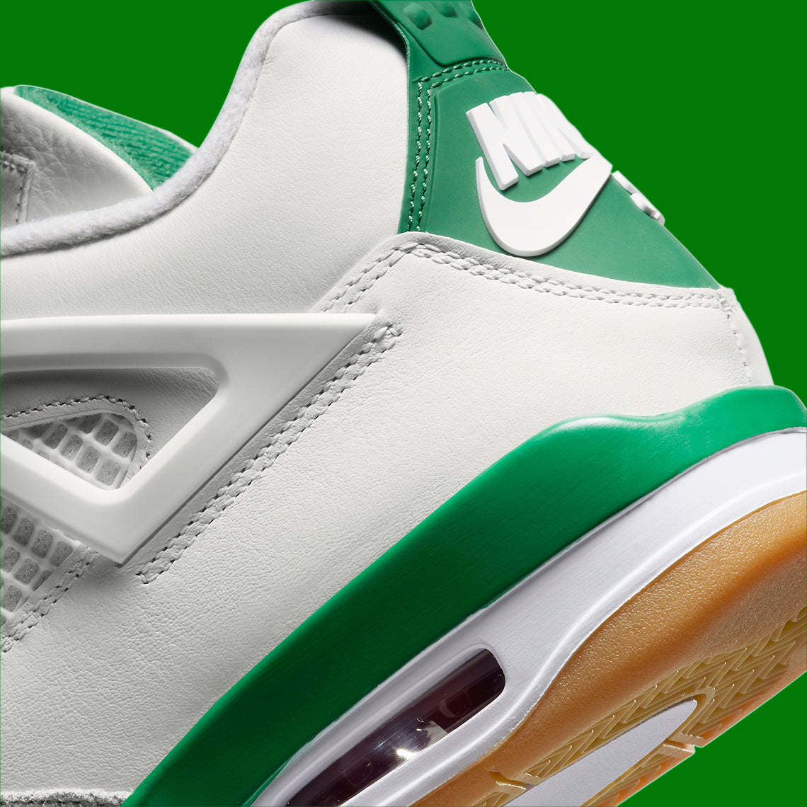 Air Jordan 4 Retro SB “Pine Green"