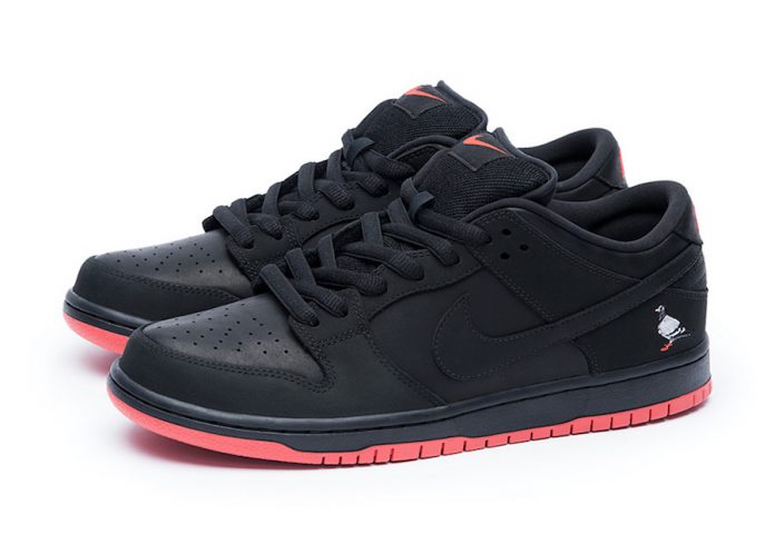 Nike SB Dunk Low
"Black Pigeon"