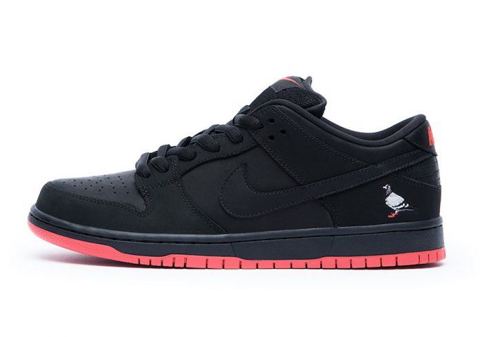 Nike SB Dunk Low
"Black Pigeon"