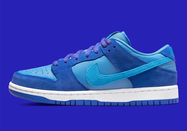 Nike SB Dunk Low
"Blue Raspberry"